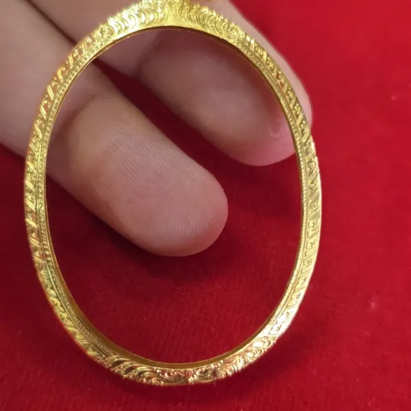 กรอบทองทรงไข่ 蛋形金壳