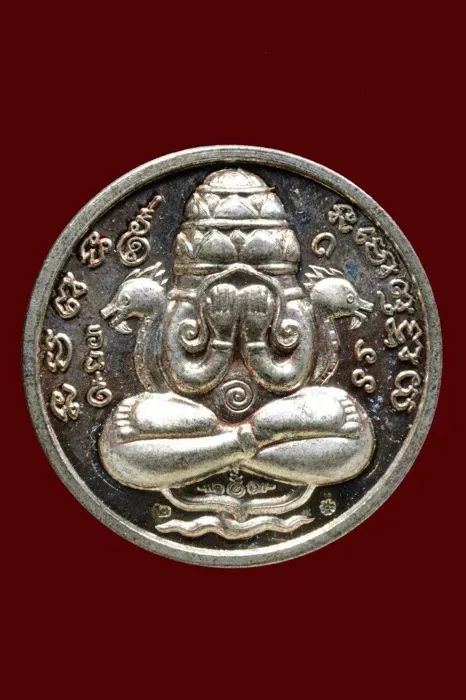 เหรียญ เหรียญพระปิดตาพังพระกาฬ พลตำรวจโทสรรเพชญ รุ่น 2 ปี 2549 เนื้อนวโลหะ วัดพระบรมธาตุวรมหาวิหาร จ.นครศรึธรรมราช สร้าง 19,999 เหรียญ