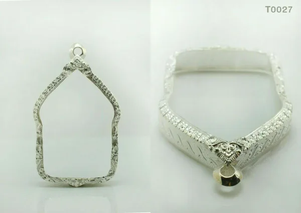กรอบเงินงานมือติดซุ้มบนล่างลายไทยทั้งองค์ 