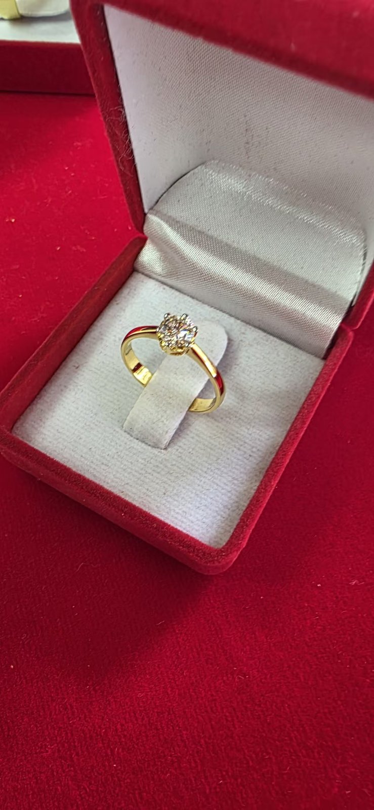 แหวนเพชรแท้โซลิแทร์ สไตล์ชายหรูหรูหรา ขวัญวันวาเลนไทน์ เครื่องประดับ แหวนแต่งงาน งานเลี้ยง - T0572