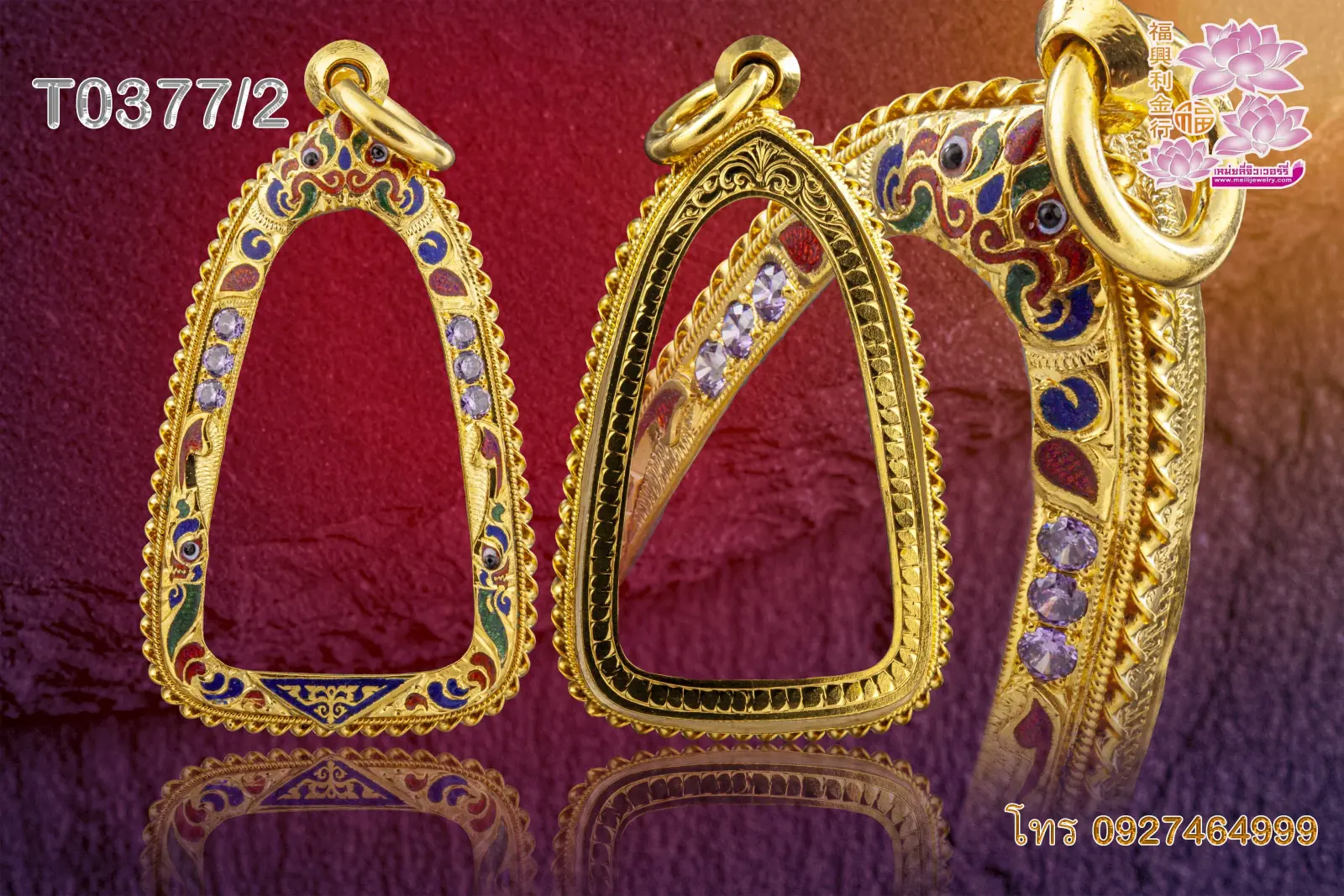 กรอบงานมือหน้าโอติดซุ้มเพิ่มลายซ้ายขวาลงยาบนล่างหลากสี ตรงกลางฝังเพชร ลวดเกลียวสามชั้น - T0377/2 (ภาพ 2)