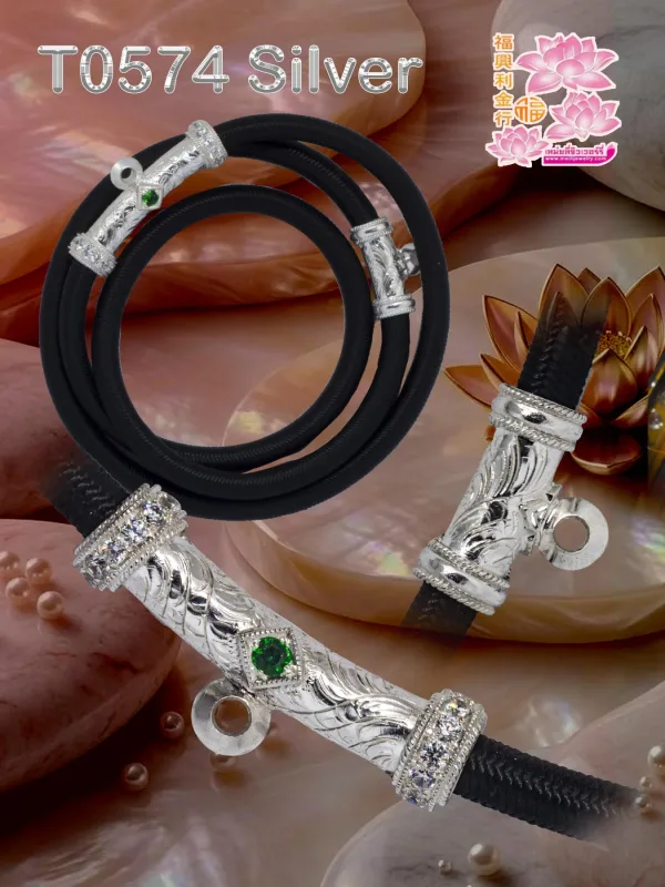 สร้อยพระเชื่อกหนา 5.5mm ใส่พระ 2 องค์บน-ล่าง แบบหลอดโค้งบนยาว 20 mm ล่างยาว 4 mm  หลอดฝังเพชรข้างลวดเกียวซ้ายขวา แกะลายไทย - T0574silver