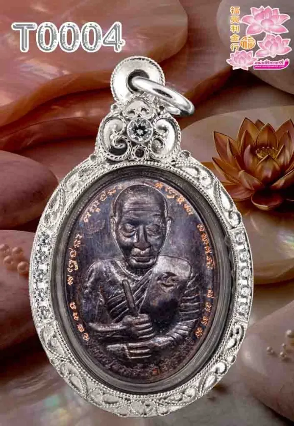 กรอบทองทรงหัวเต่าลวดดัดลายสุโขทัย หูลวด หัวเต่าฝังเพชร ตรงกลางยกกนฝระเบาะฝันเพชร